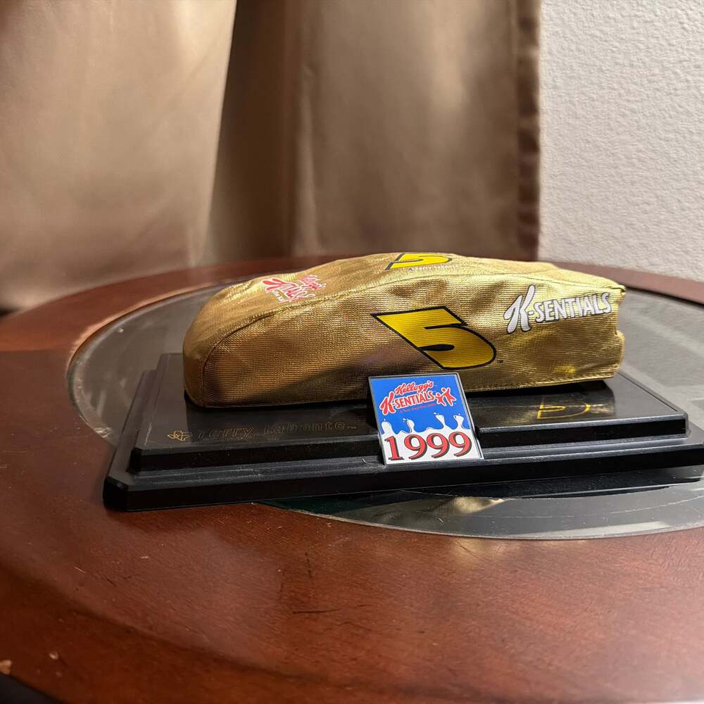 1999 Terry Labonte #5 Kellogg's K-Sentials 24k Gold Plated 1:24 Diecast Car with